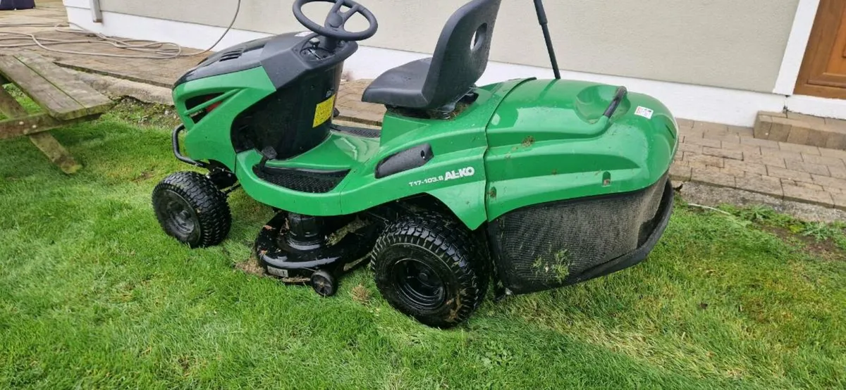 Tractor mower - Image 1