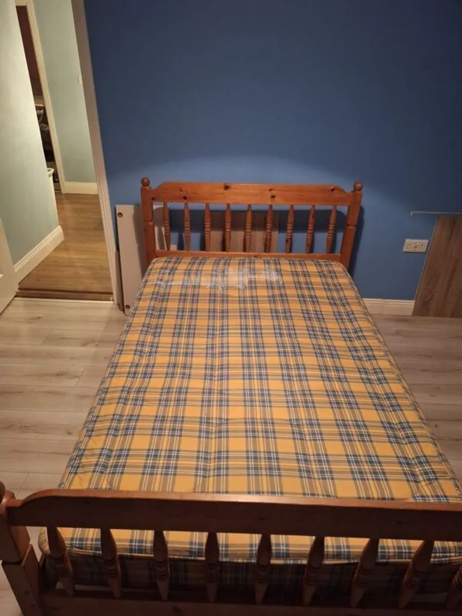 Double Bed & Matress