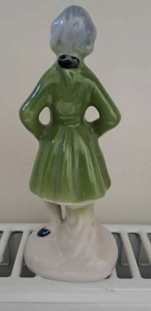 Gentleman figurine green and gold - Image 2