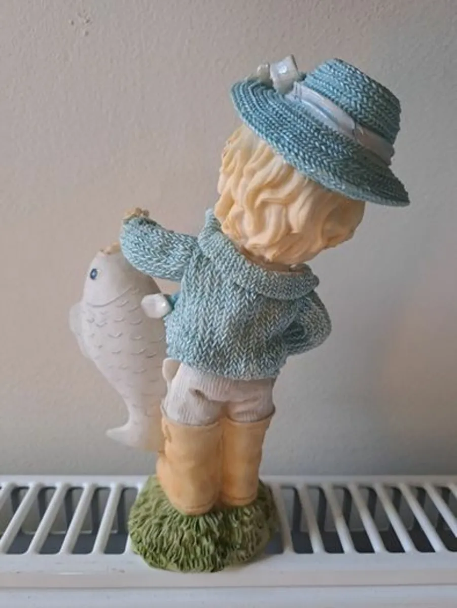 Vintage bisque boy holding a fish - Image 2