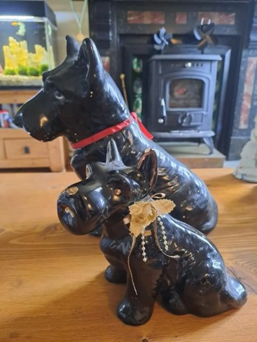 Vintage Scottish Terrier dog figurines - Image 2