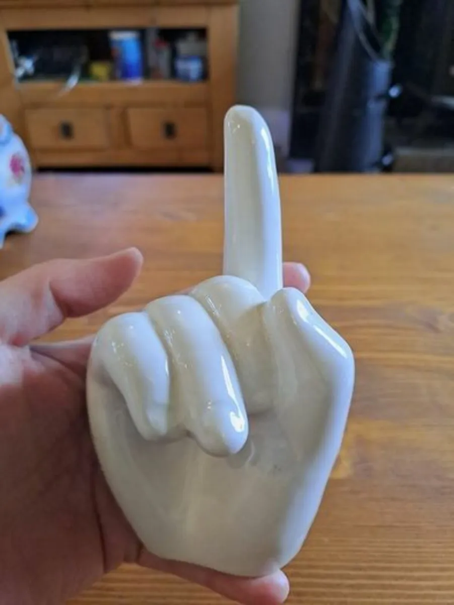 Porcelain hand sculpture Ornament - Image 4