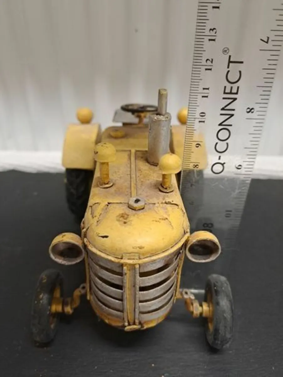 Vintage metal yellow tractor model - Image 3