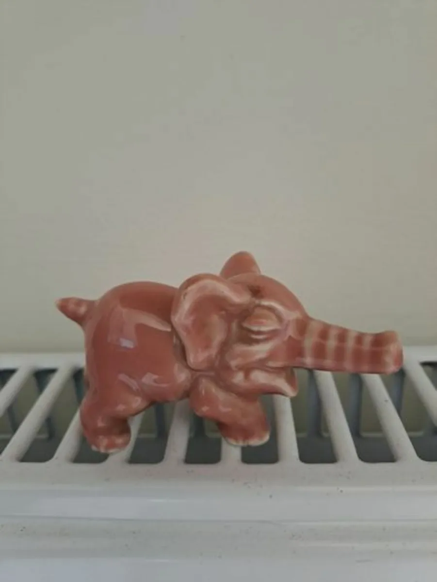 Vintage mini pink elephant - Image 4