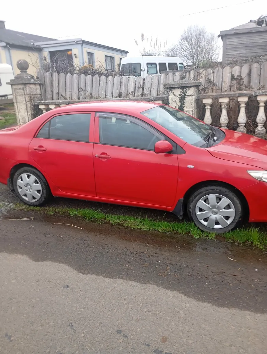 Toyota Corolla - Image 2