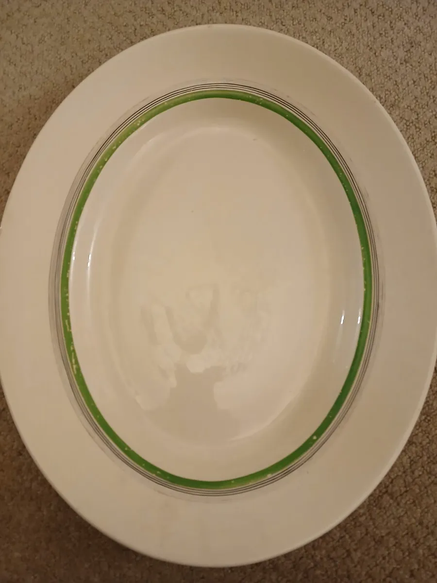 Large vintage oval serving platter - Image 1