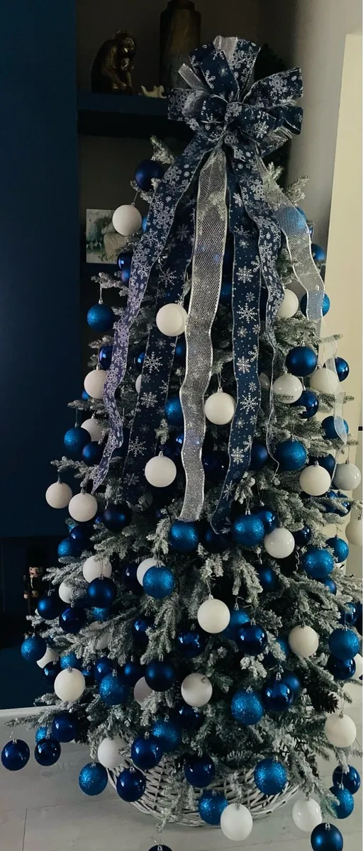 Christmas tree 6-5 foot - Image 1