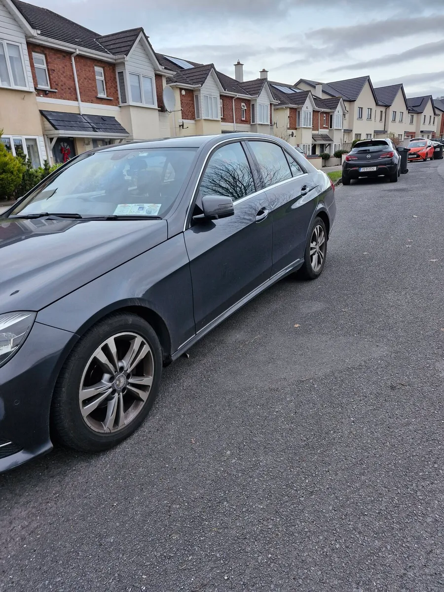 Mercedes-Benz E-Class 2015 - Image 3