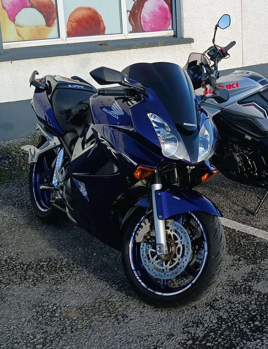 Honda VFR 800cc - Image 1