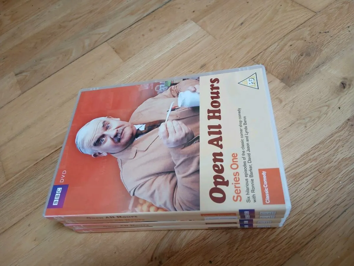 Open all hours complete collection can deliver €30 - Image 3