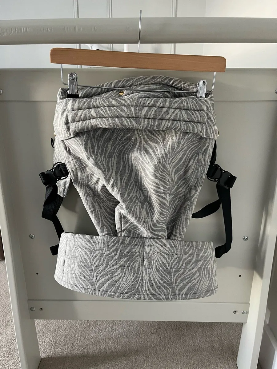 Artipoppe Baby Carrier - Image 1