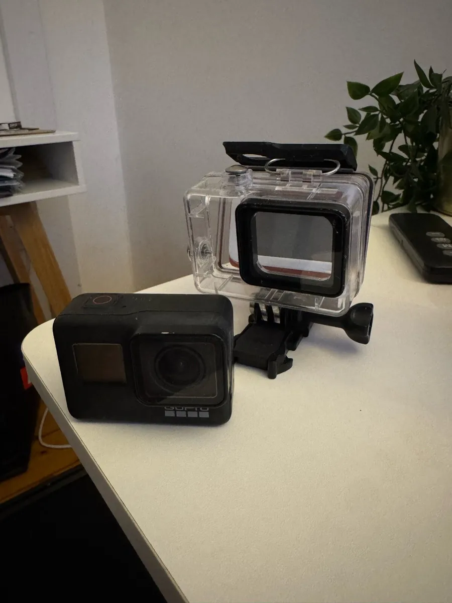 Go pro hero 7 - Image 1