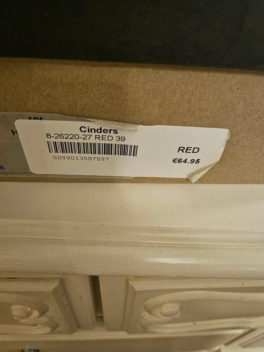 Stunning red ankle boots - Image 2