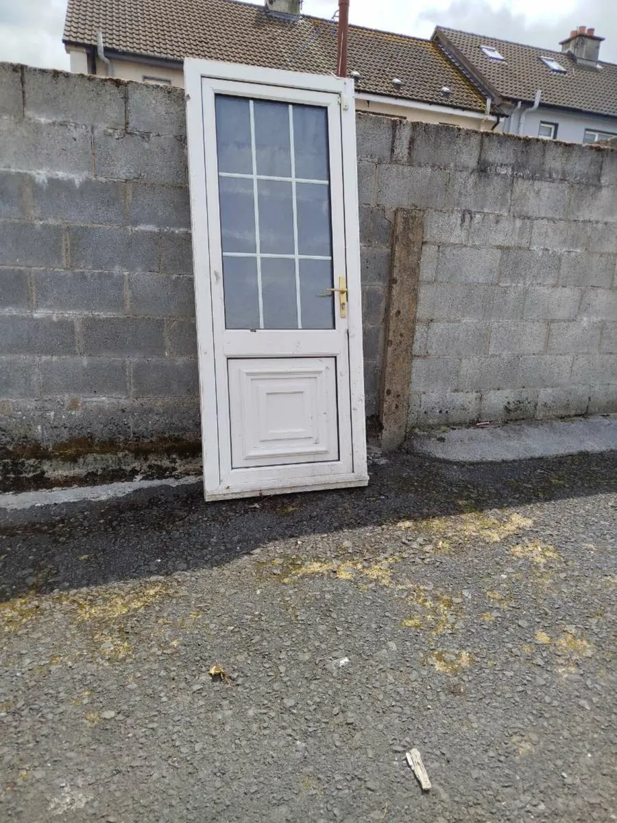 🏠 HIGH QUALITY DOOR AVAILABLE 🏠