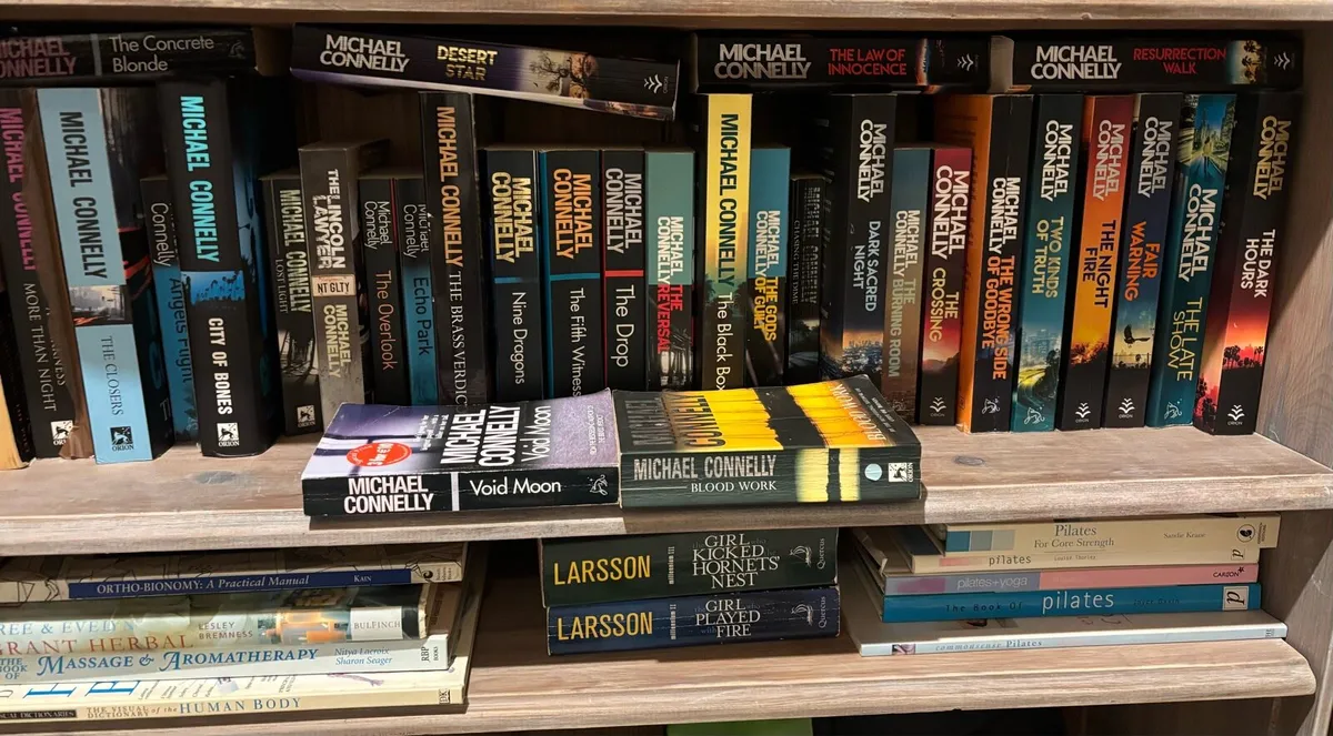 2 CRIME FICTION BOOK COLLECTIONS - Image 1