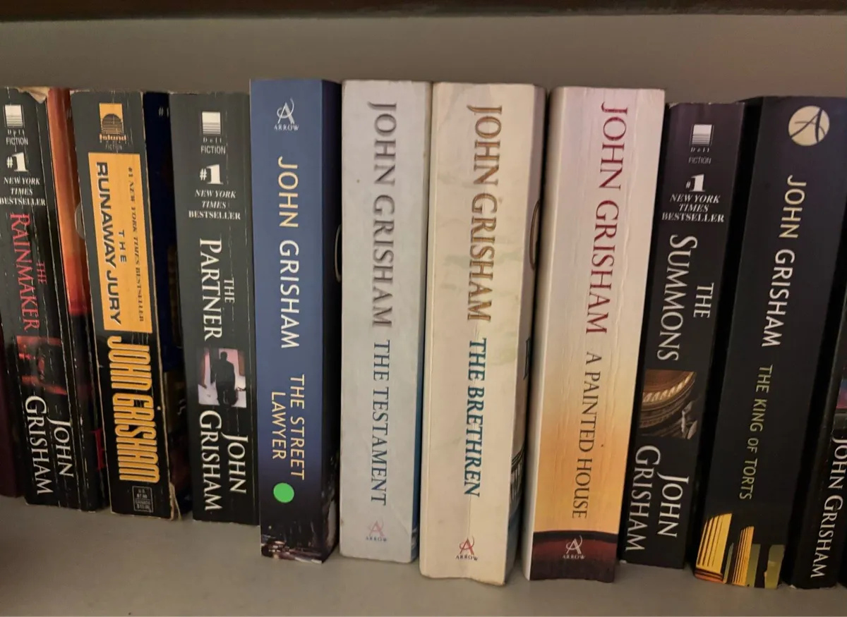 2 CRIME FICTION BOOK COLLECTIONS - Image 3