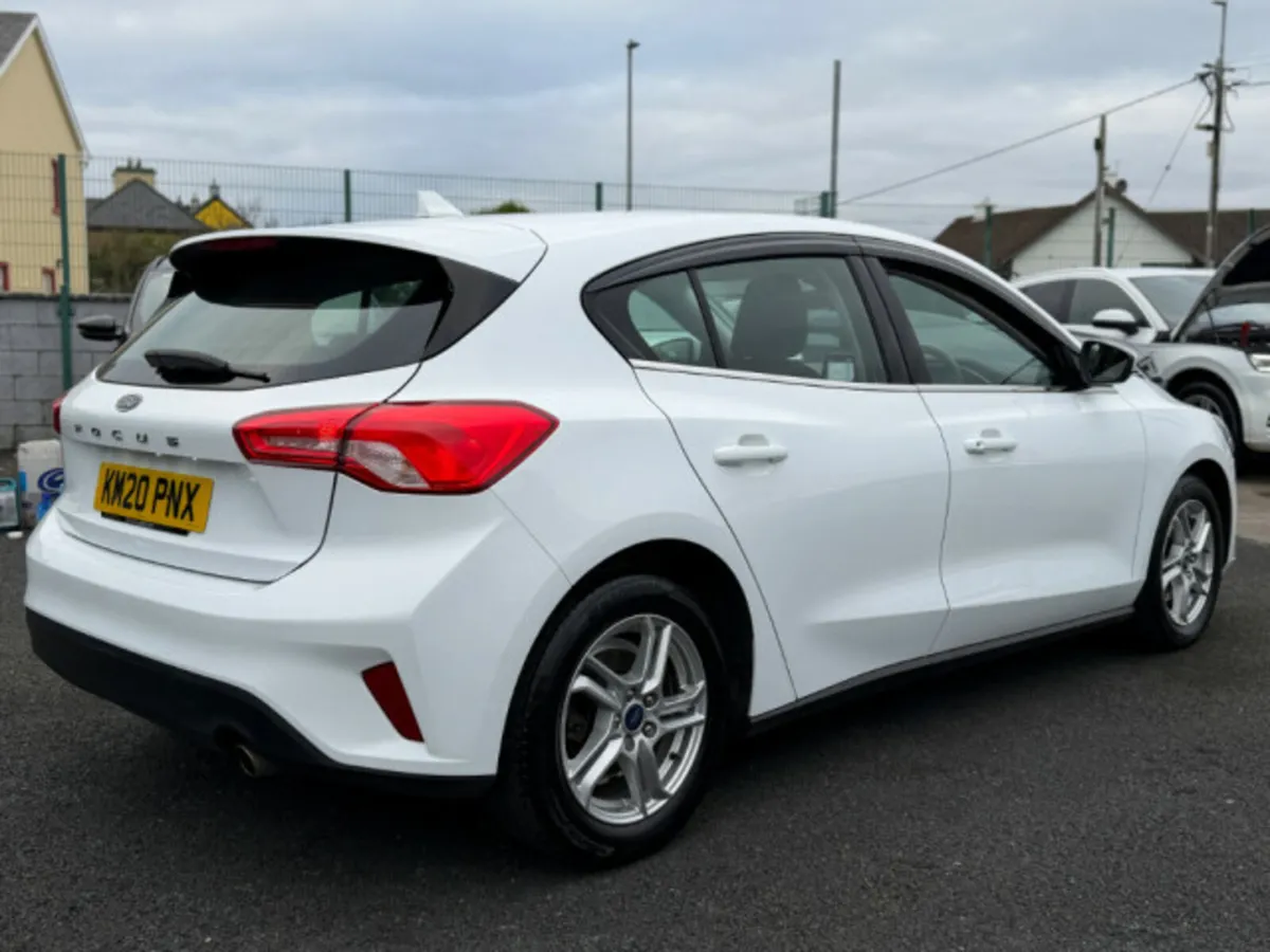 Ford Focus ZETEC TDCI - Image 3