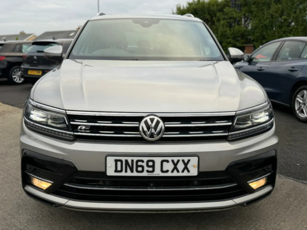 Volkswagen Tiguan TDI R-LINE - Image 3