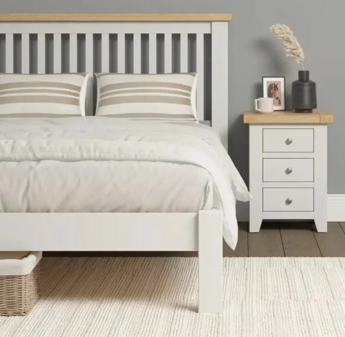 Windsor 5′ Bed Low Foot End Pebble Ivory - Image 1