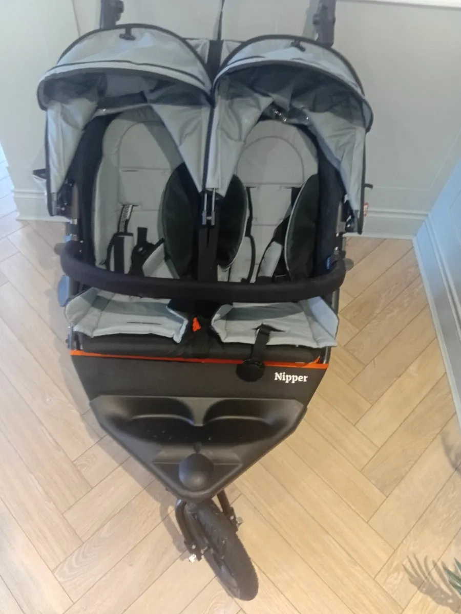Twin child buggy - Image 3