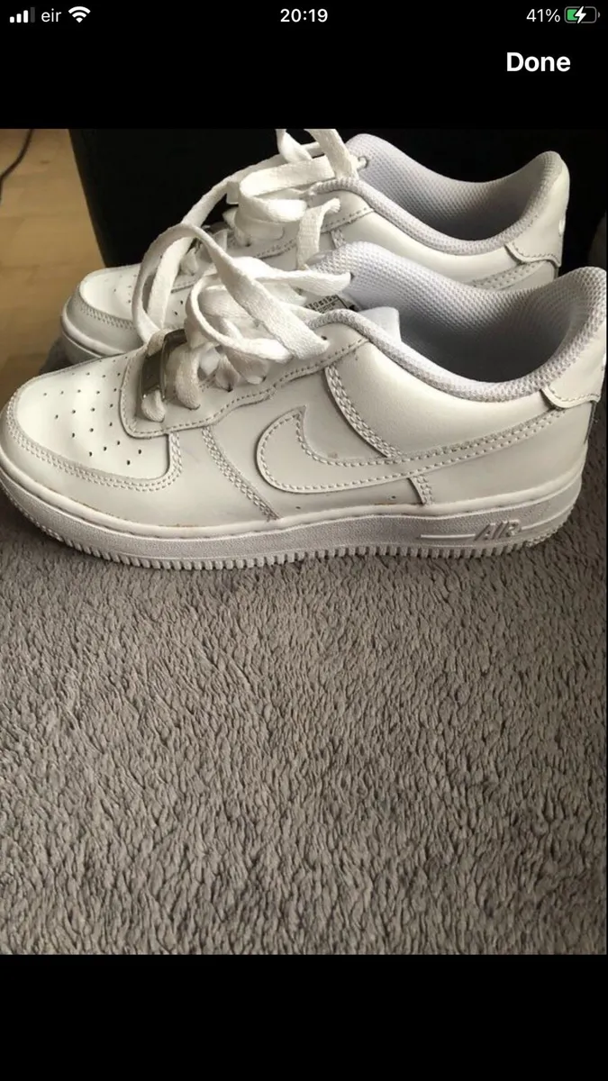 Boys / Girls airforce trainers size 2 €25 - Image 2