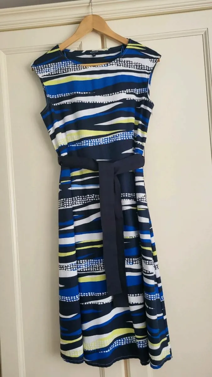 Ladies dress, size 12