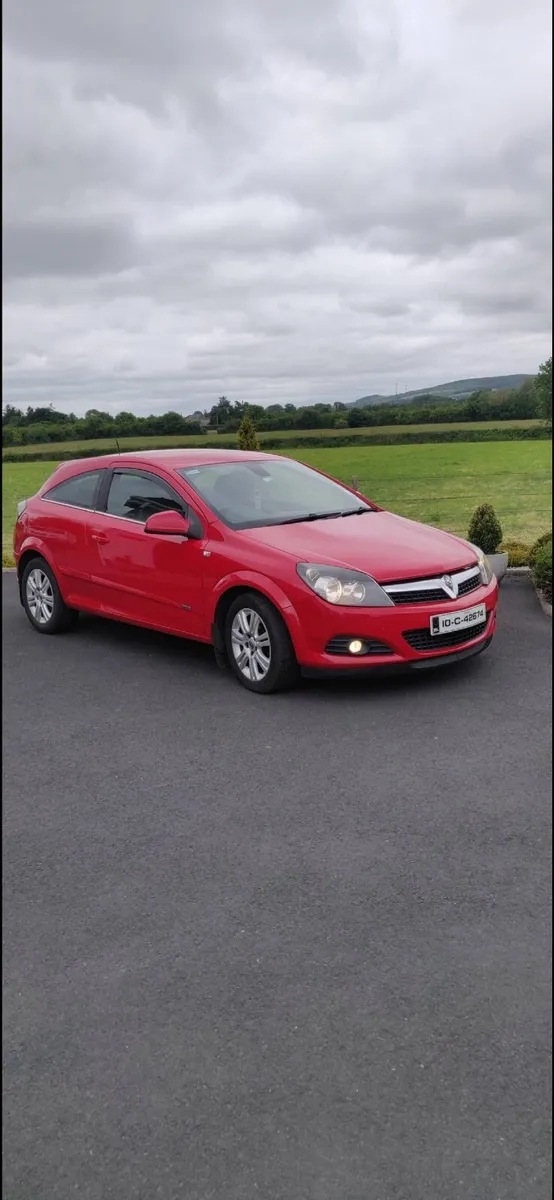 Vauxhall Astra 2010 - Image 1