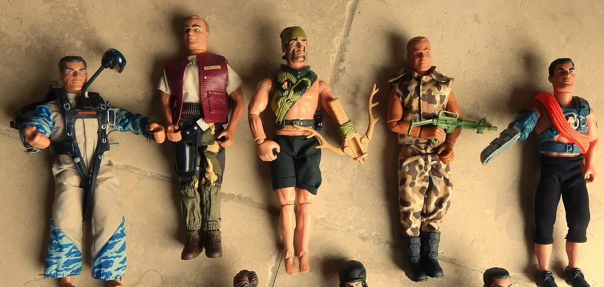 Collection of 13 Vintage Action Man Figures - Image 2