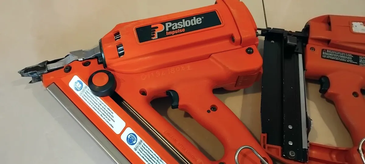 Paslode im350 + im250 Nail Guns"Fully Serviced" - Image 3