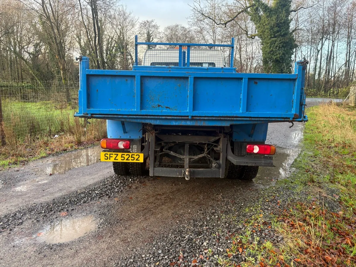 Merc atego tipper - Image 3