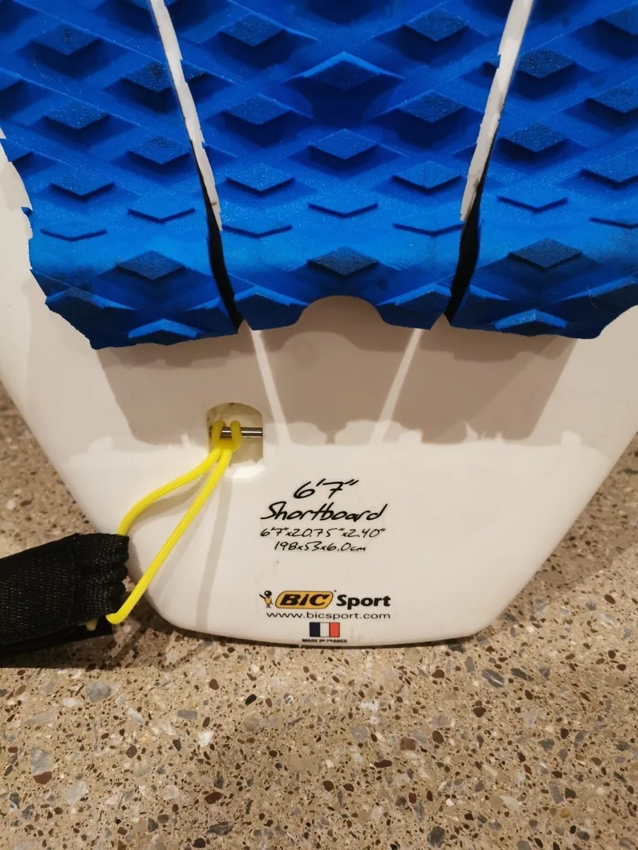 Surfboard 6’7” Bic - Image 4