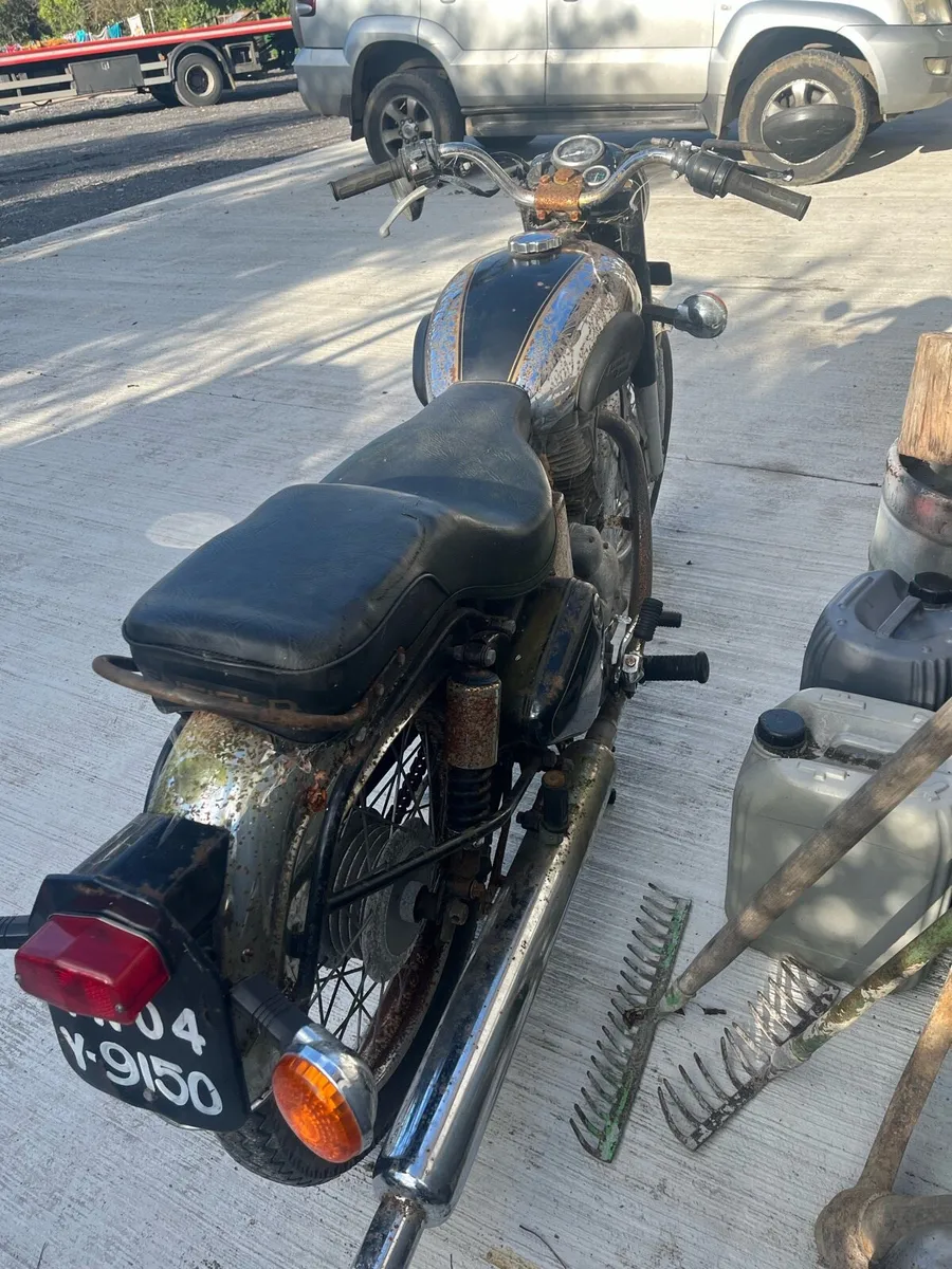 Royal Enfield - Image 3