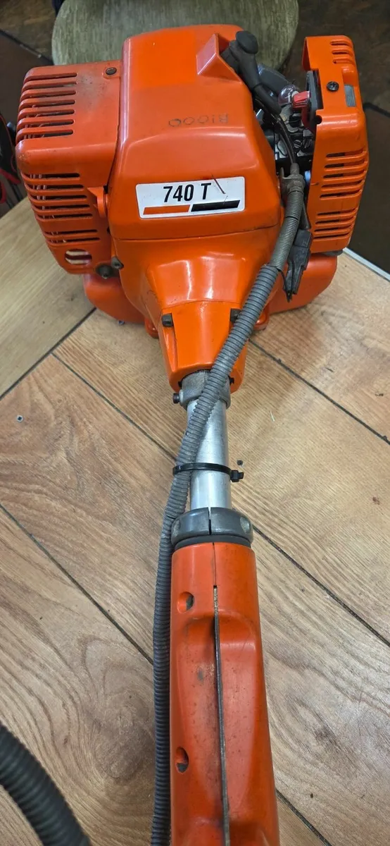 Oleo-Mac strimmer - Image 3