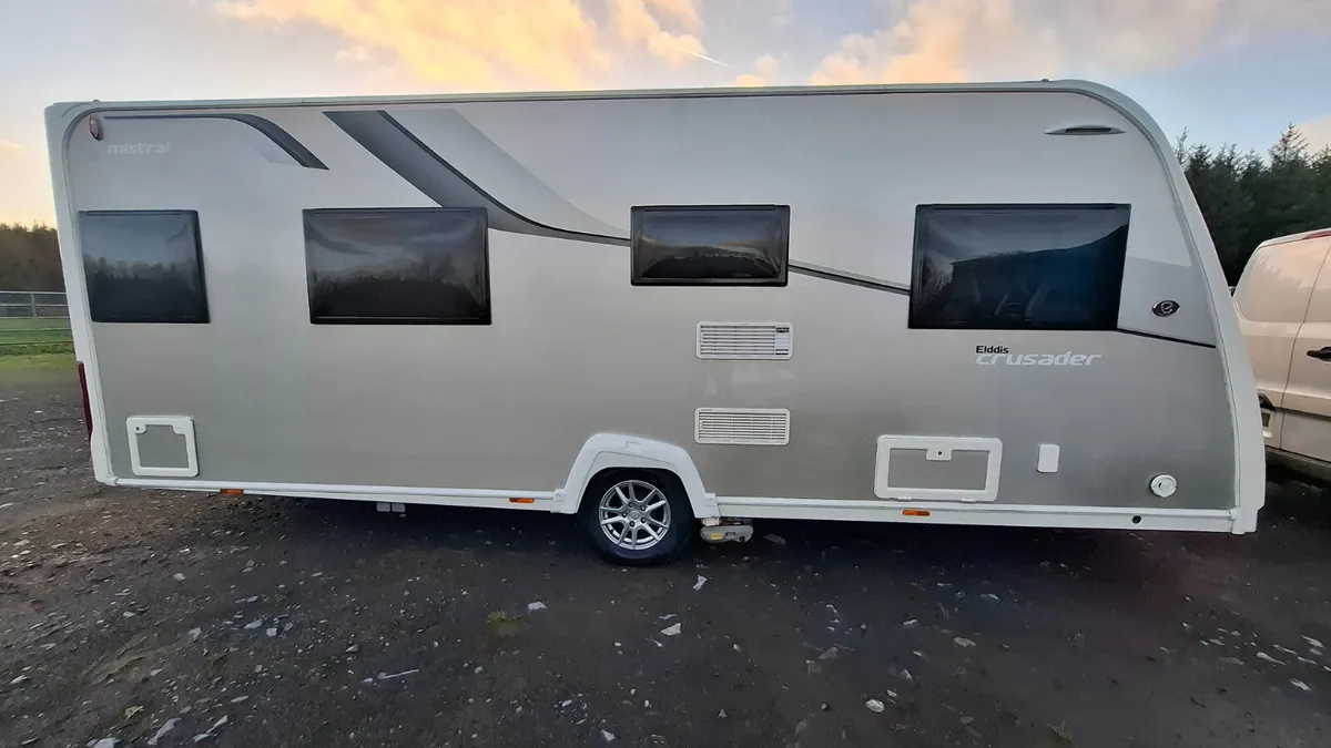 Elddis Crusader Caravan Island bed - Image 1