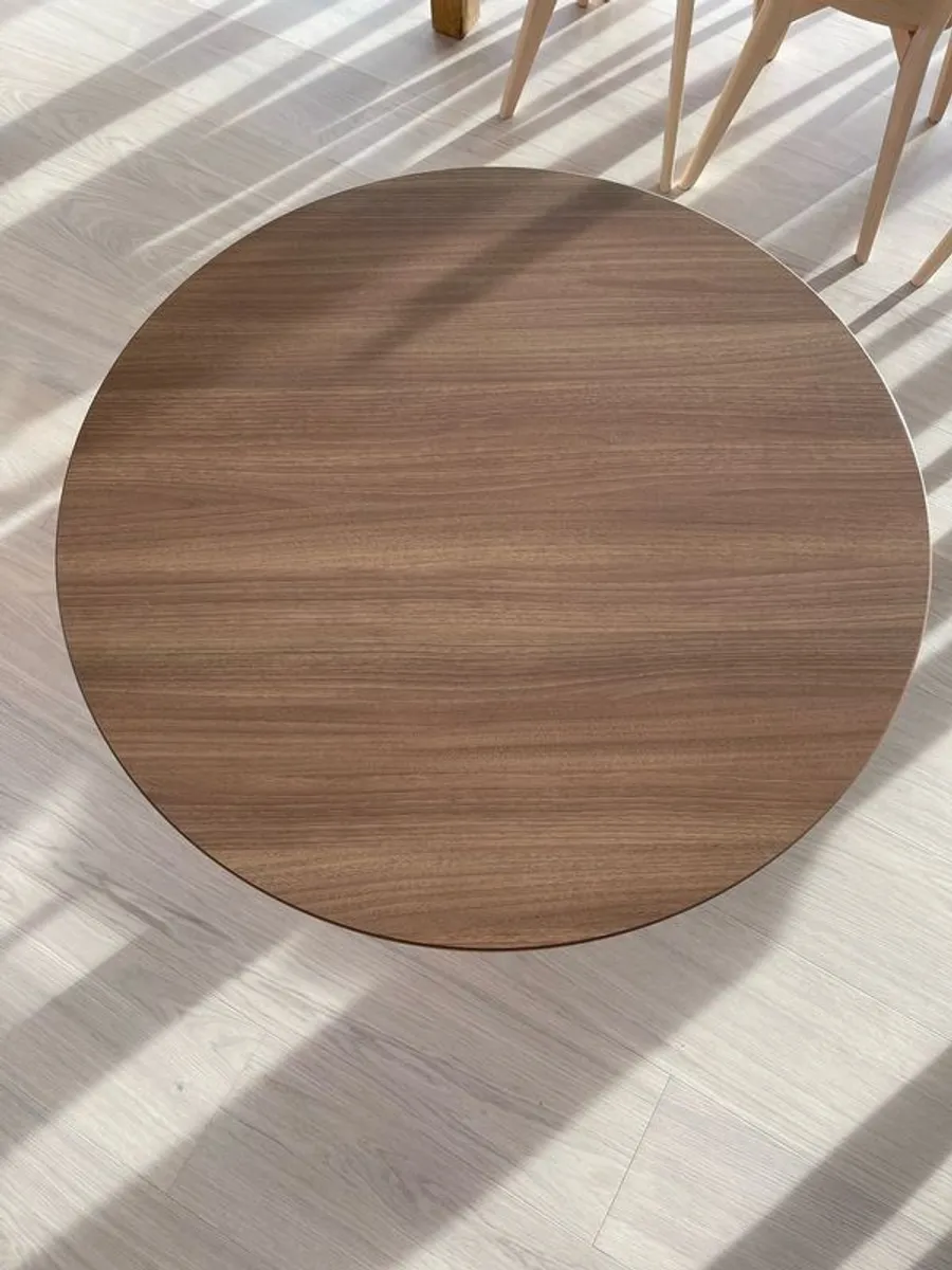 Solid Round Table With Metal Leg - Image 2