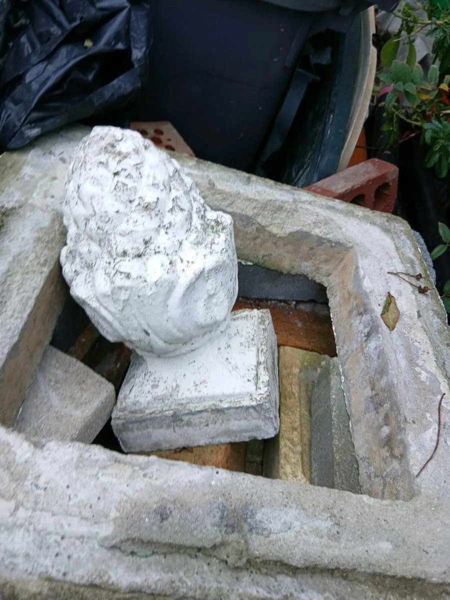 Acorn pier caps and surrounds x3 - Image 3