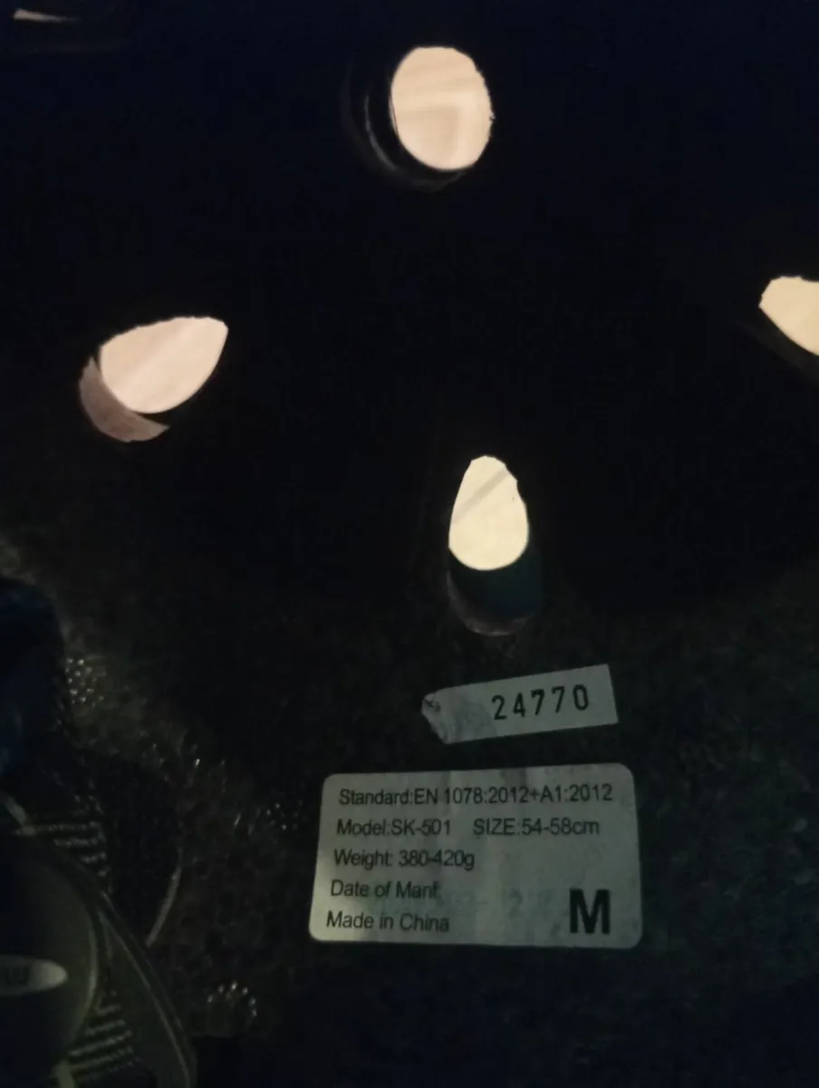 Quality Universal Bicycle Helmet - Image 2