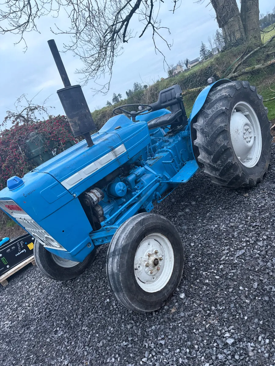 Ford 3000 2wheel drive - Image 2