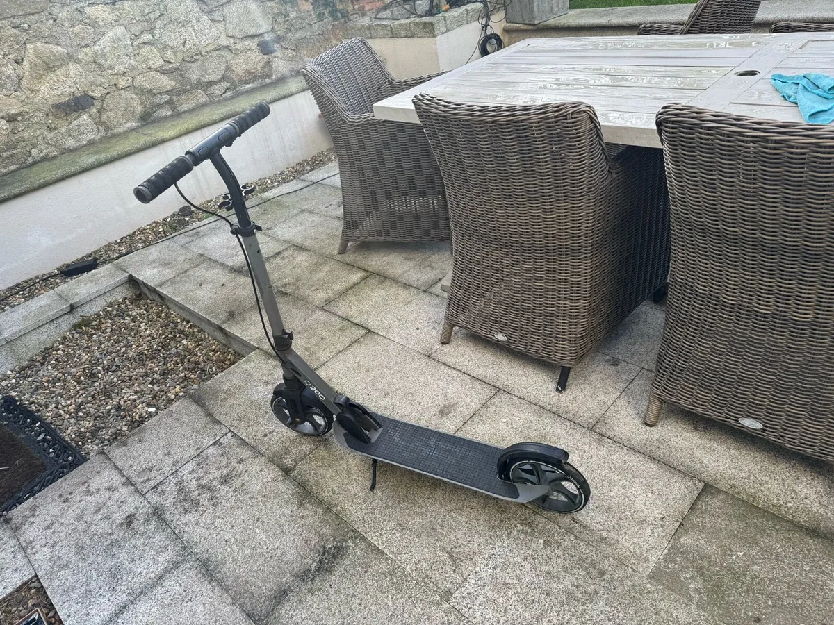 Kids scooter - Image 1