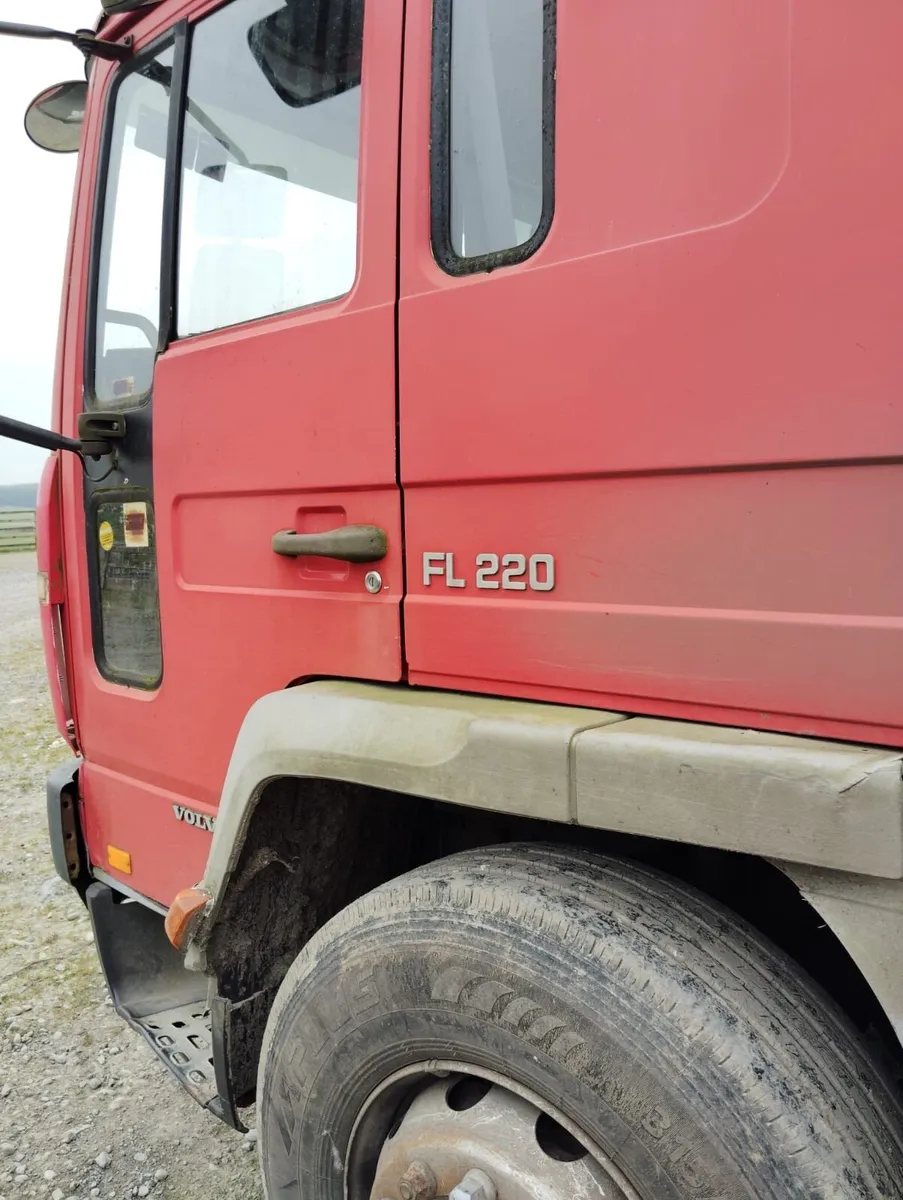 Volvo fl220 for sale - Image 1