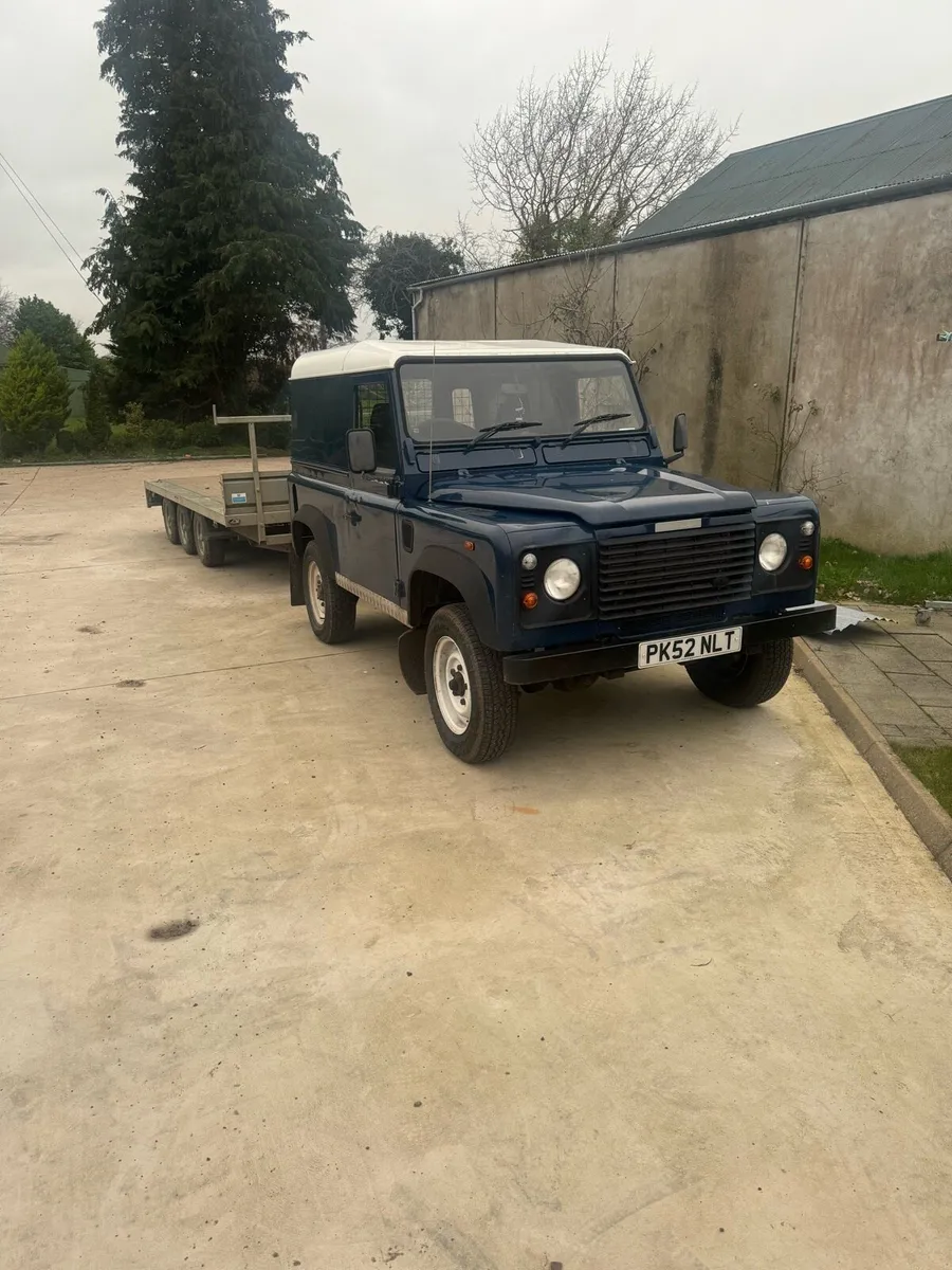 Land Rover Defender 90 TD5 - Image 1