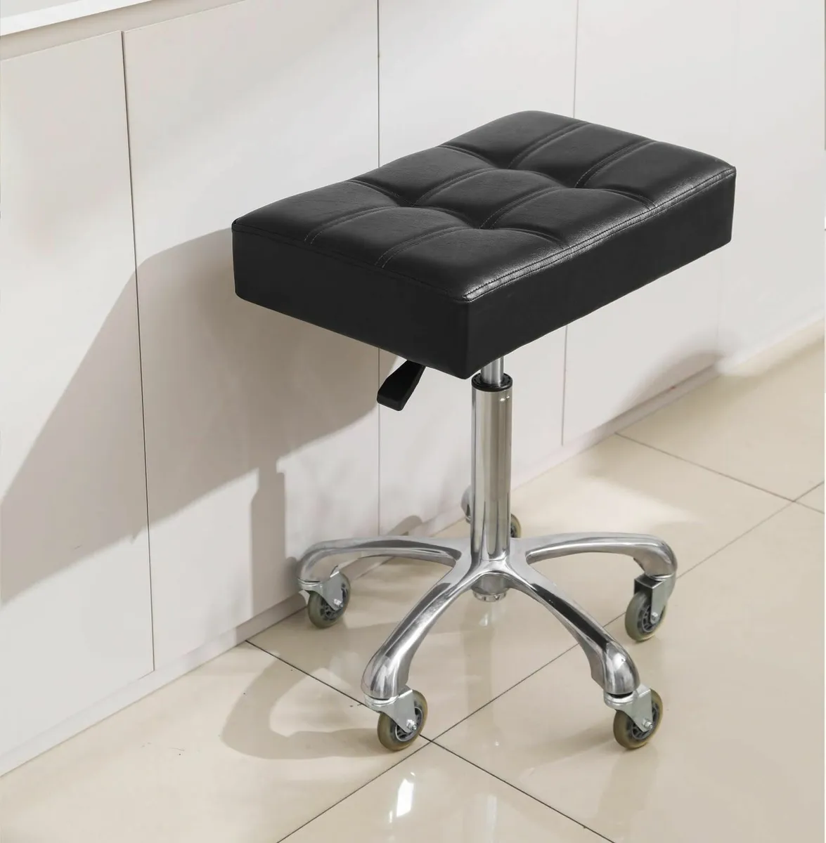 Heavy Duty Stools with Wheels 400lb Backless - Image 1