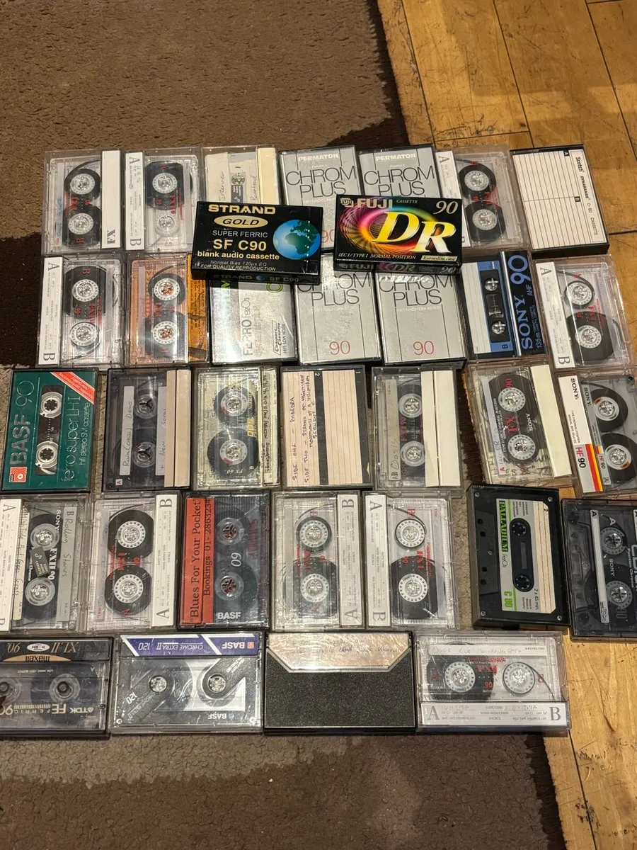 Audiocassettes x34