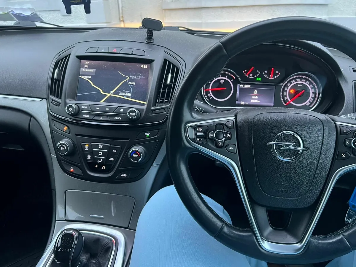 Opel Insignia 2015 - Image 2
