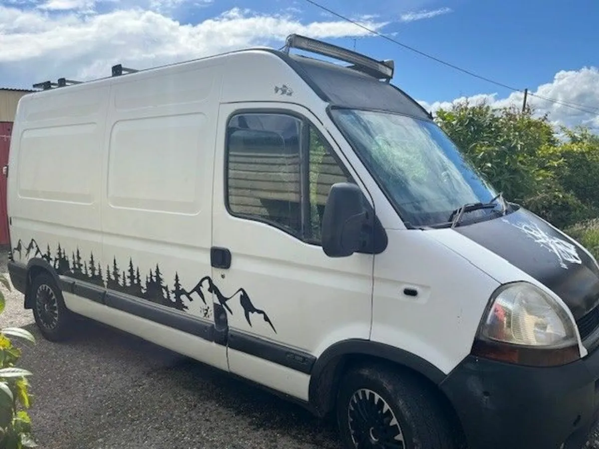 Renault Master Campervan €9950 ONO - Image 1