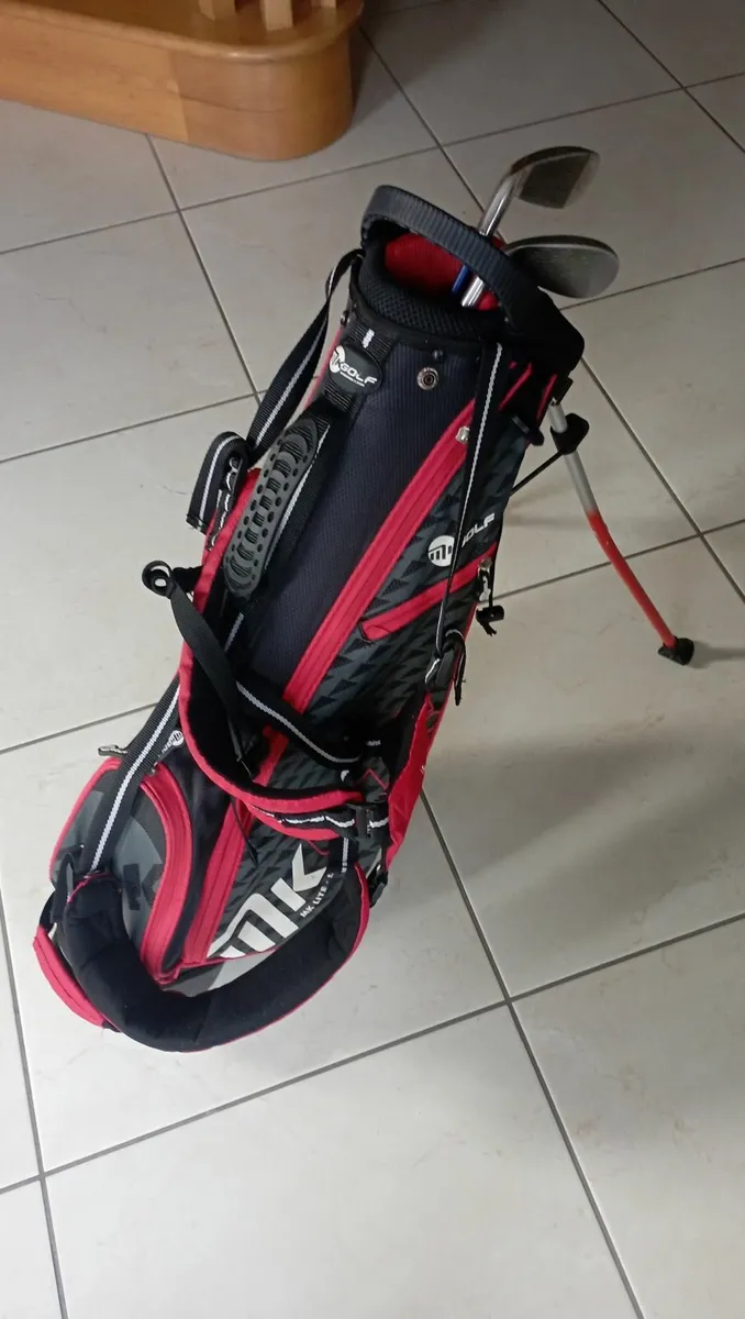 Golf Bag Junior + PW & 6 iron incl. - Image 1