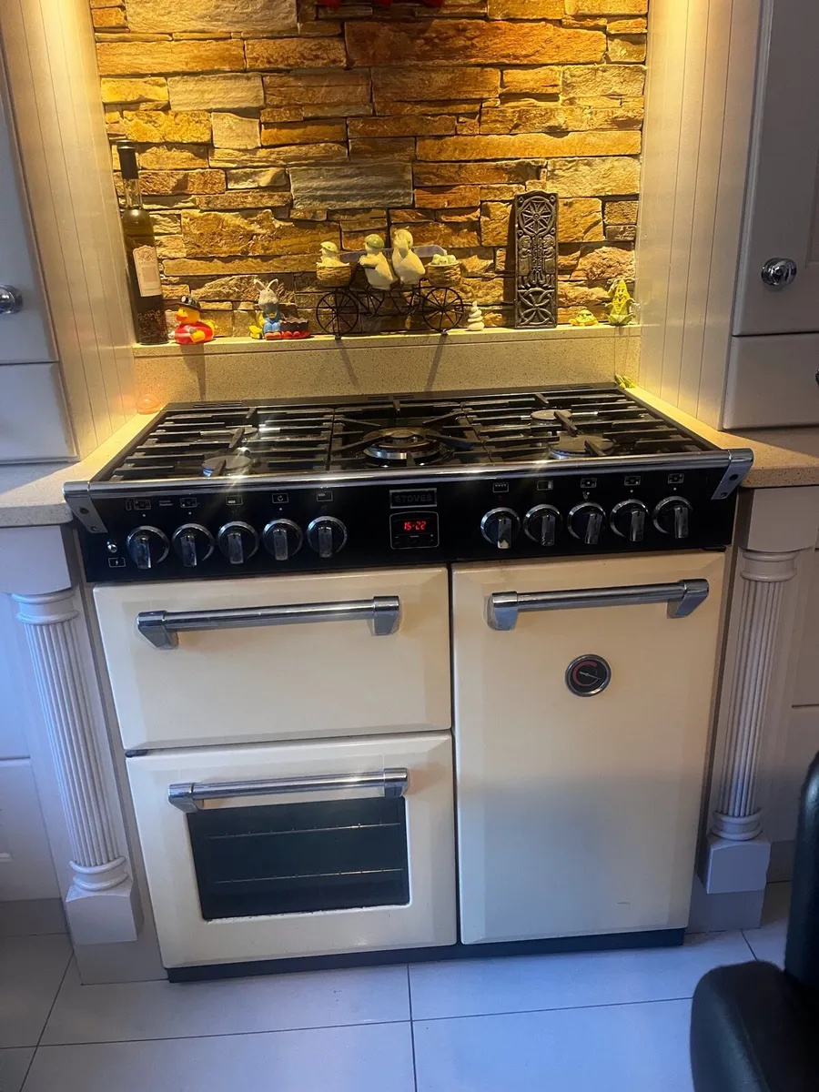 Stove gas/electric cooker - Image 1