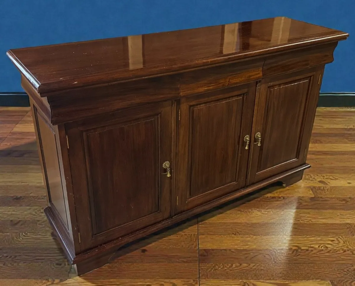 Mahogany sideboard - Image 1