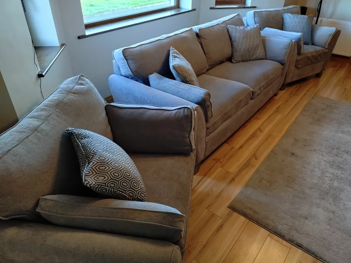 Sofa Suite  Grey Cantrell 3+1+1 - Image 3