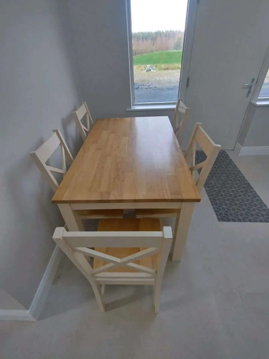Kitchen Table - Image 4